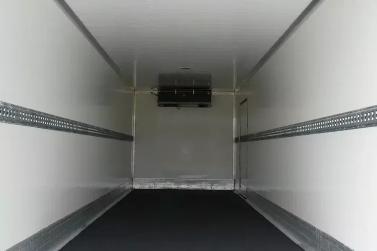 DAF LF 18.230 / CHŁODNIA + WINDA / EURO 6 / IDEALNY STAN / zdjęcie 17