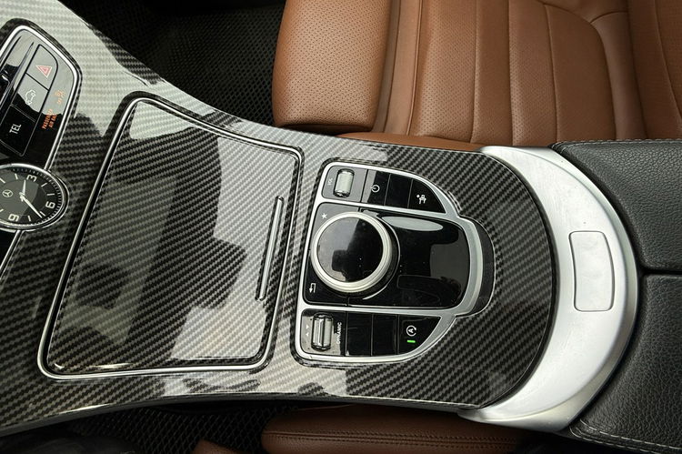 Mercedes C 300 Coupé 4-Matic bardzo bogata wersja stan idealny 1 wl zamina 1.gwarancj zdjęcie 17