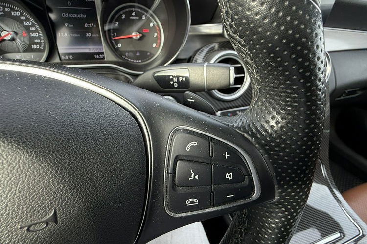 Mercedes C 300 Coupé 4-Matic bardzo bogata wersja stan idealny 1 wl zamina 1.gwarancj zdjęcie 21