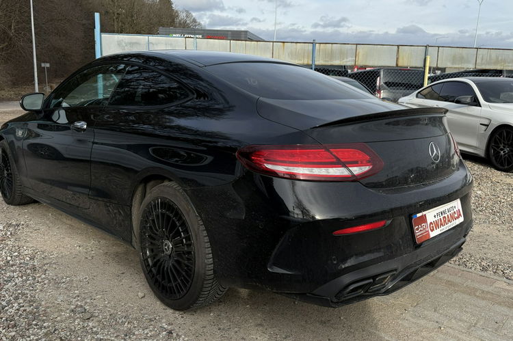 Mercedes C 300 Coupé 4-Matic bardzo bogata wersja stan idealny 1 wl zamina 1.gwarancj zdjęcie 9