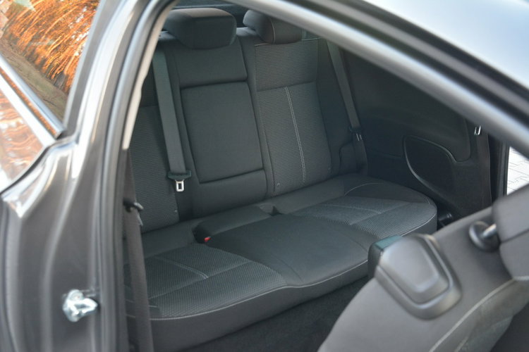 Astra GTC Innovation bi-Xenon Ledy Navi 2xParktr. Alu17 Aso Opel zdjęcie 16