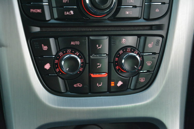 Astra GTC Innovation bi-Xenon Ledy Navi 2xParktr. Alu17 Aso Opel zdjęcie 24