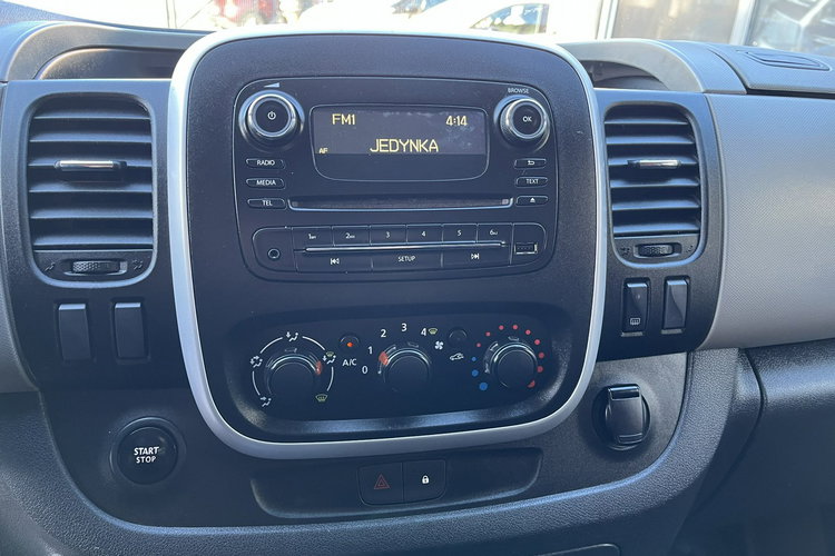 Nissan NV300 Opel Vivaro Renault Trafic Klima El szyby 6 biegów Stan BDB BEzwypadko zdjęcie 14
