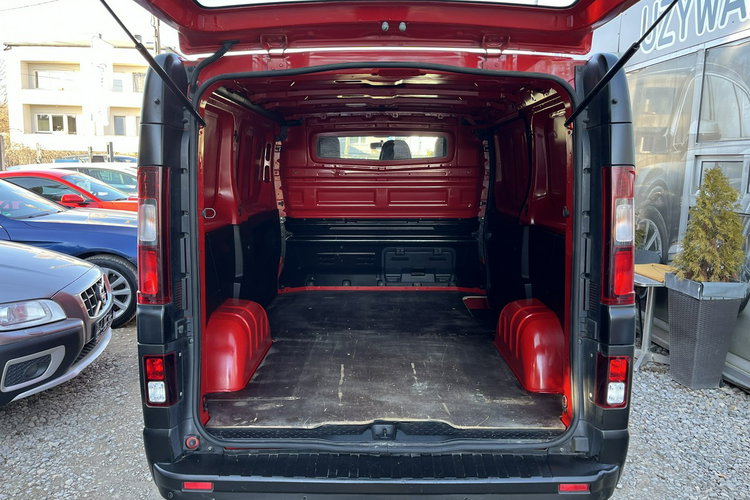 Nissan NV300 Opel Vivaro Renault Trafic Klima El szyby 6 biegów Stan BDB BEzwypadko zdjęcie 27