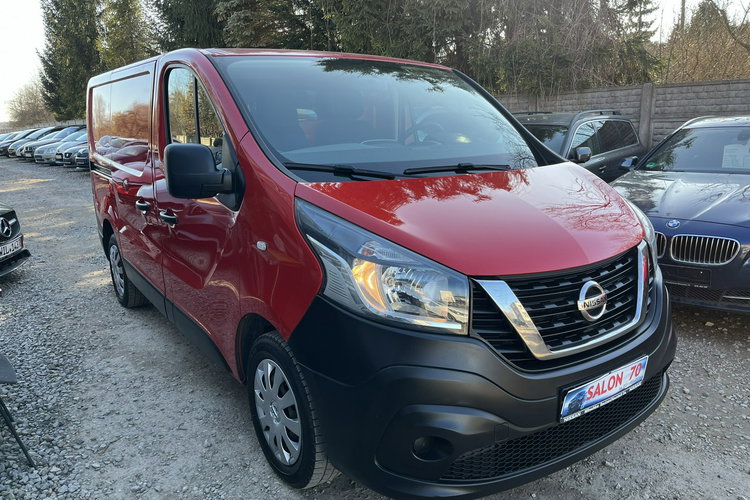 Nissan NV300 Opel Vivaro Renault Trafic Klima El szyby 6 biegów Stan BDB BEzwypadko zdjęcie 3