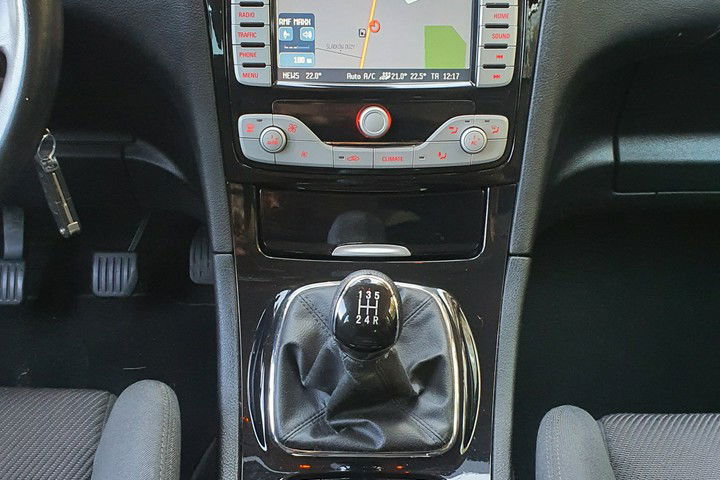 Ford Galaxy 2.0 145KM # Titanium # Navi # Convers+ # Parktronic # Super Stan zdjęcie 21