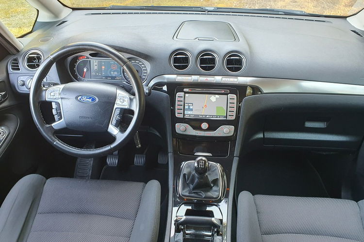 Ford Galaxy 2.0 145KM # Titanium # Navi # Convers+ # Parktronic # Super Stan zdjęcie 5