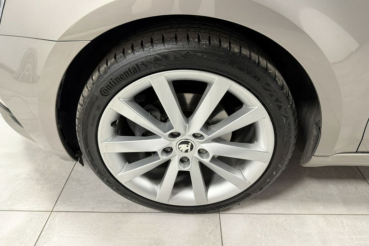Skoda Octavia 2.0 TDI 150KM"EXLUSIVE Drive"AppleCar El.Klapa CANTON HiFI KeyLessGo zdjęcie 7
