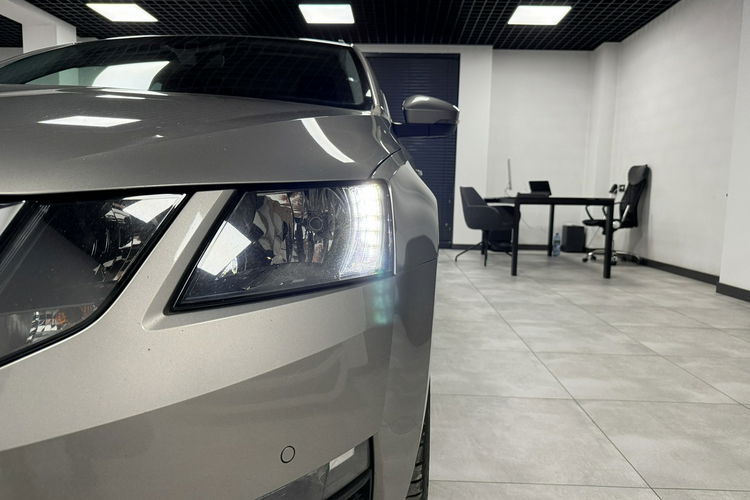 Skoda Octavia 2.0 TDI 150KM"EXLUSIVE Drive"AppleCar El.Klapa CANTON HiFI KeyLessGo zdjęcie 8