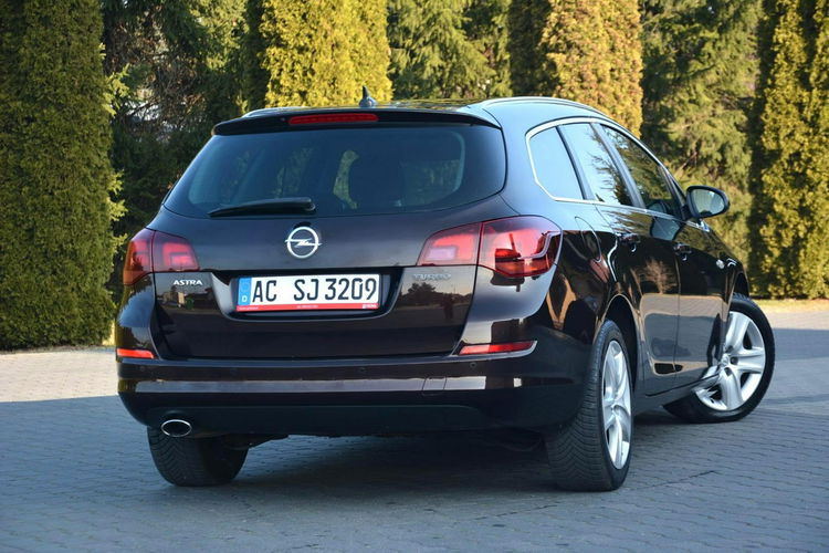Opel Astra Innovation Colour Automat bi-Xenon Ledy Navi Skóry 2xParktr. zdjęcie 14