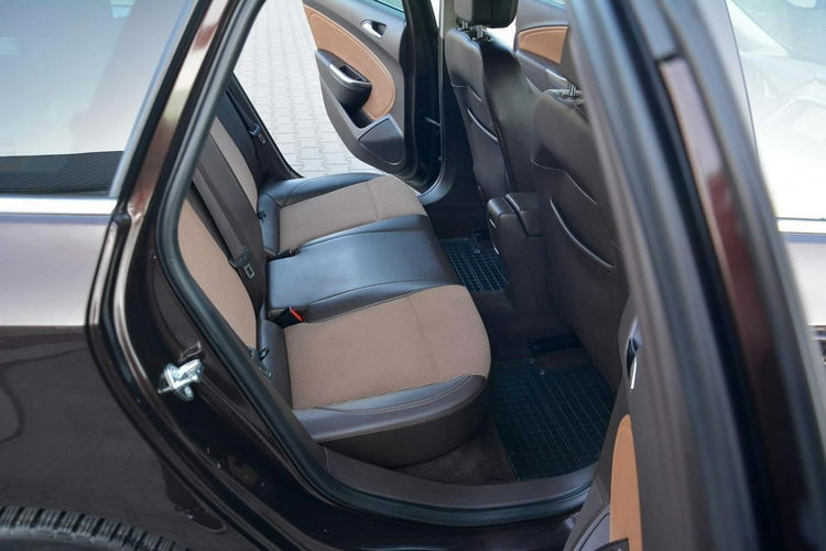 Opel Astra Innovation Colour Automat bi-Xenon Ledy Navi Skóry 2xParktr. zdjęcie 15