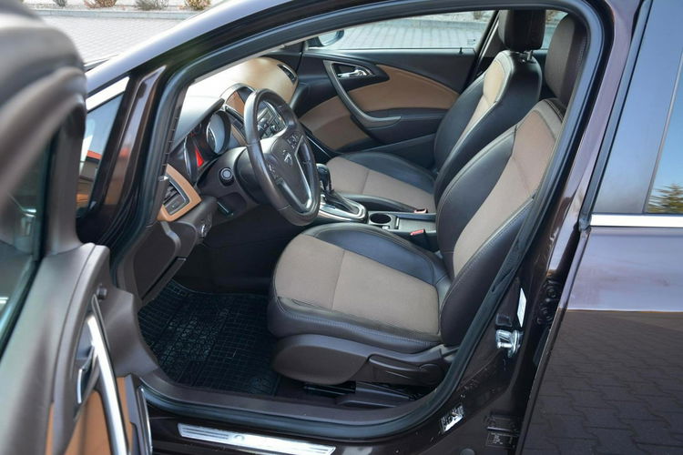 Opel Astra Innovation Colour Automat bi-Xenon Ledy Navi Skóry 2xParktr. zdjęcie 20