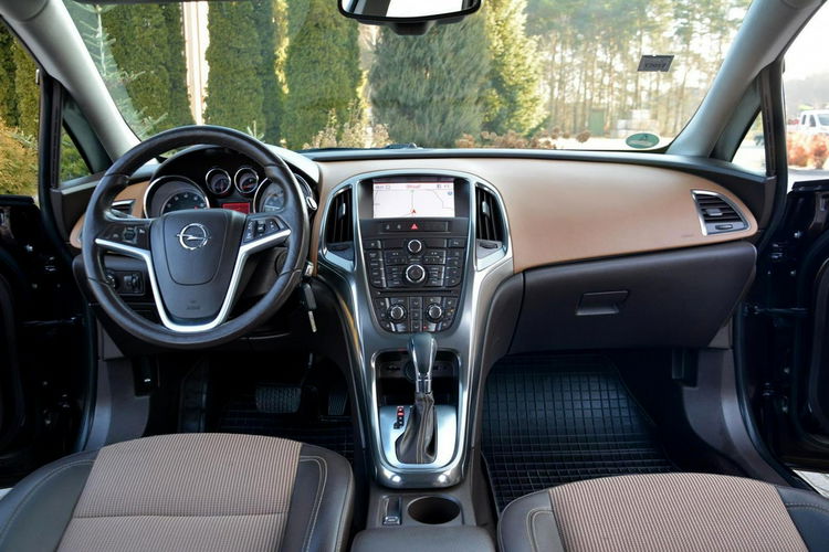 Opel Astra Innovation Colour Automat bi-Xenon Ledy Navi Skóry 2xParktr. zdjęcie 22