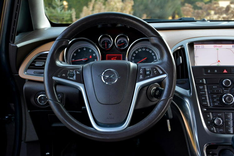 Opel Astra Innovation Colour Automat bi-Xenon Ledy Navi Skóry 2xParktr. zdjęcie 23