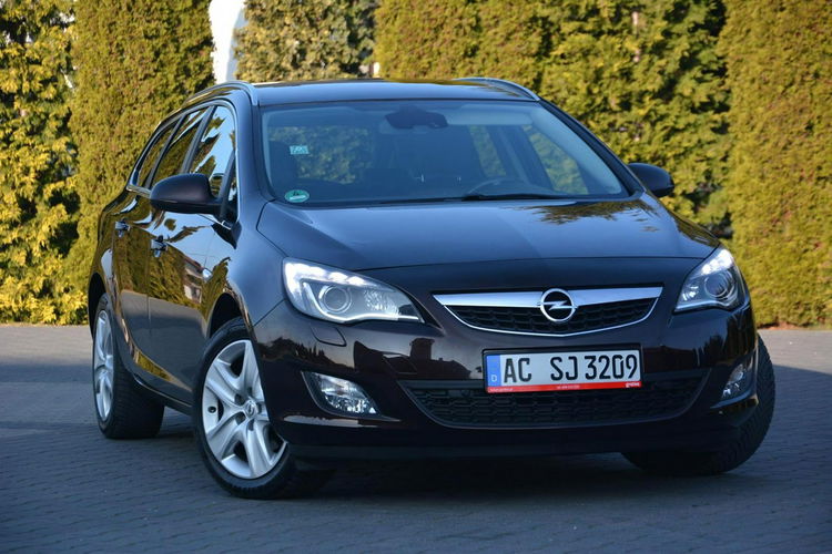 Opel Astra Innovation Colour Automat bi-Xenon Ledy Navi Skóry 2xParktr. zdjęcie 8