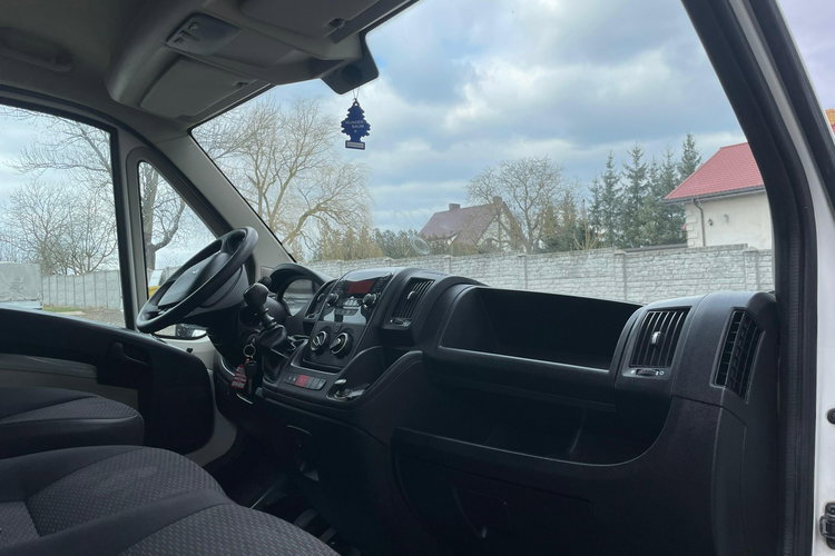 Peugeot Boxer 2.0 130KM 2017 L3H2 7osb Brygadówka Salon PL I właściciel Klima zdjęcie 16