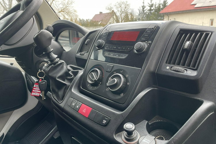 Peugeot Boxer 2.0 130KM 2017 L3H2 7osb Brygadówka Salon PL I właściciel Klima zdjęcie 22