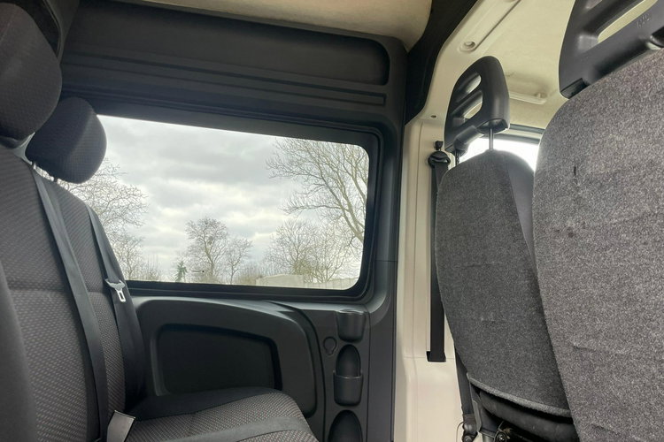 Peugeot Boxer 2.0 130KM 2017 L3H2 7osb Brygadówka Salon PL I właściciel Klima zdjęcie 27