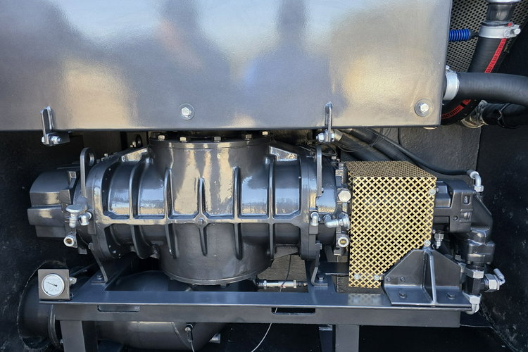 Scania Larsen FlexVac 311 Ładowarka próżniowa ssąca koparka ssąca substancje sypkie odkurzacz WUKO Saugbagger zdjęcie 15
