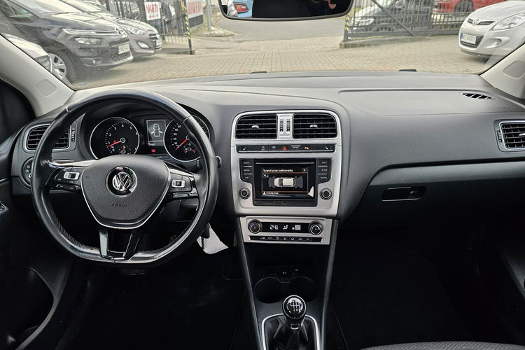 Volkswagen Polo radar, grzane fotele, alu, tempomat, klimatronik zdjęcie 9