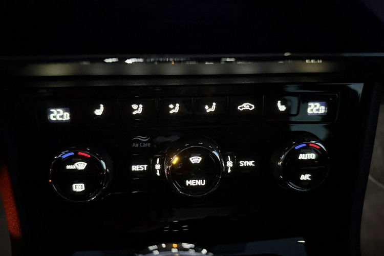 Skoda Superb 19r. 2.0 TDI 190KM DSG Sportline bezwypadkowa super stan, wyposażenie zdjęcie 21