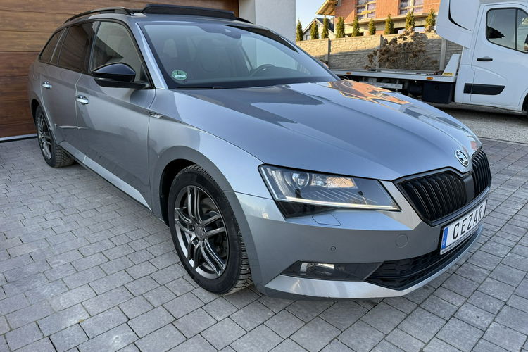 Skoda Superb 19r. 2.0 TDI 190KM DSG Sportline bezwypadkowa super stan, wyposażenie zdjęcie 3