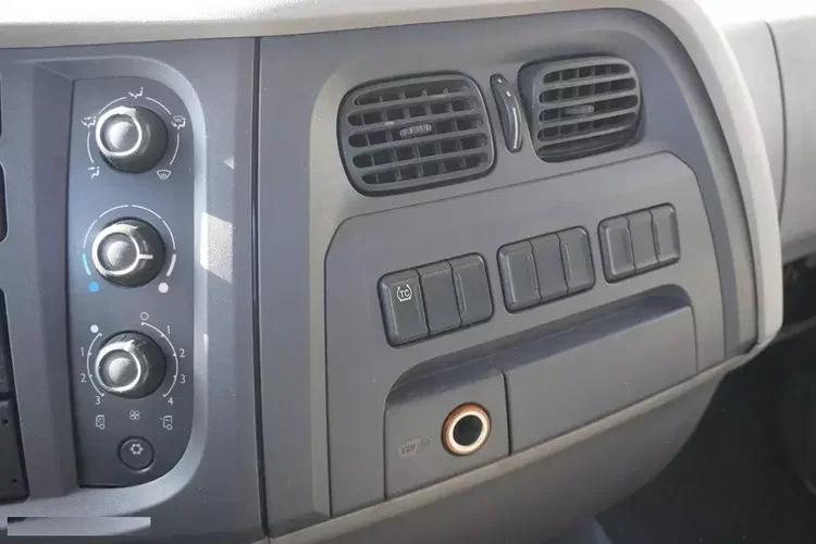 DAF LF 18.310 E6 / Bramowiec Fornal NKR 130V / HDS HMF 735 K2 / Manual zdjęcie 25