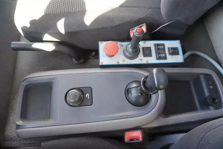 DAF LF 18.310 E6 / Bramowiec Fornal NKR 130V / HDS HMF 735 K2 / Manual zdjęcie 27