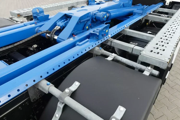 TGL 12.220 / HAKOWIEC 7 t / EURO 6 / / MANUAL / zdjęcie 15