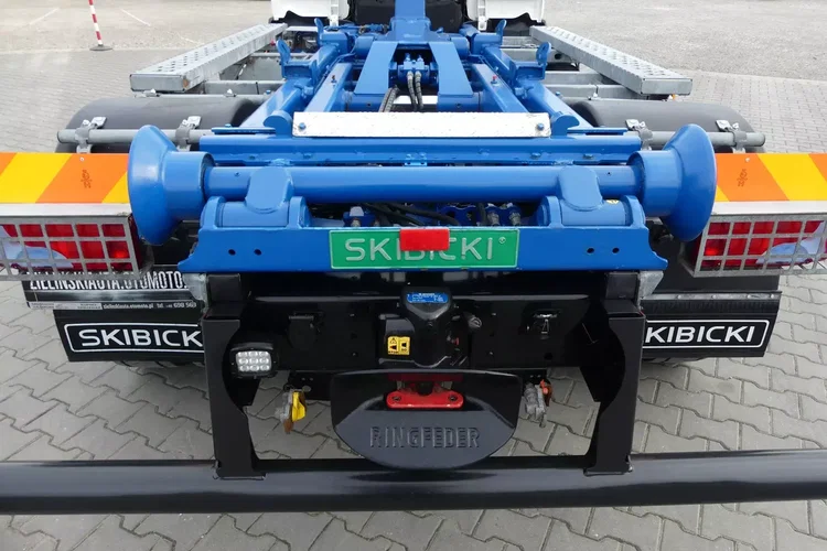 TGL 12.220 / HAKOWIEC 7 t / EURO 6 / / MANUAL / zdjęcie 18