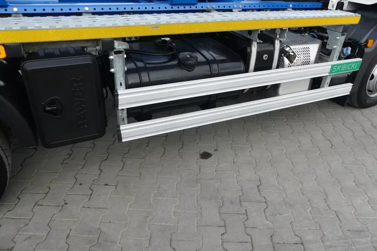 TGL 12.220 / HAKOWIEC 7 t / EURO 6 / / MANUAL / zdjęcie 20