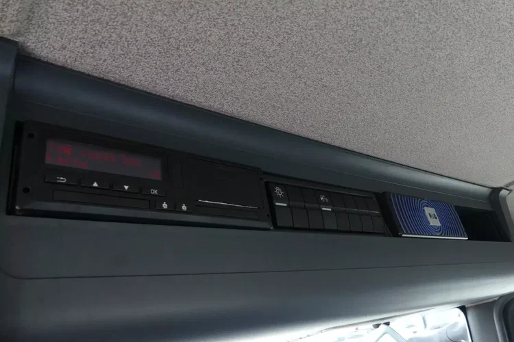 TGL 12.220 / HAKOWIEC 7 t / EURO 6 / / MANUAL / zdjęcie 31