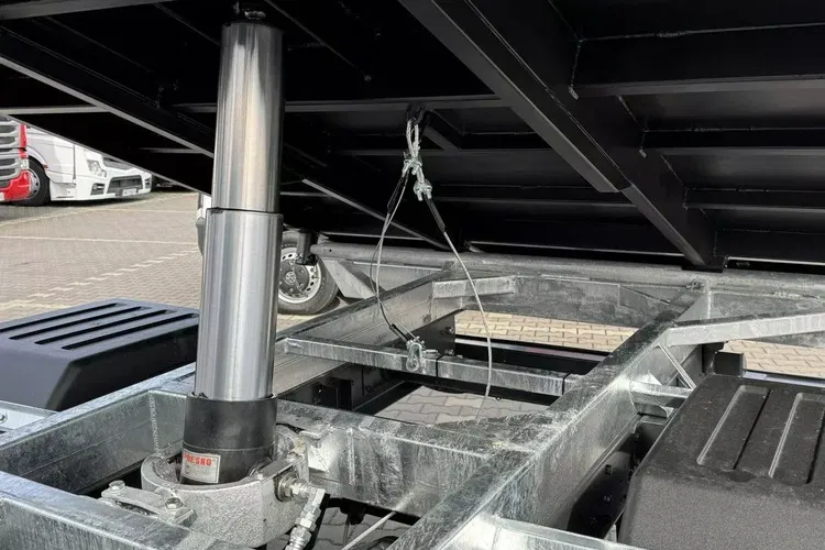 Iveco Daily 70C18 V H (72C18) Wywrotka 3-stronna Nowa Zabudowa zdjęcie 12