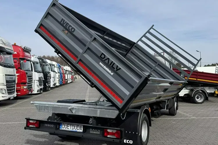 Iveco Daily 70C18 V H zdjęcie 26