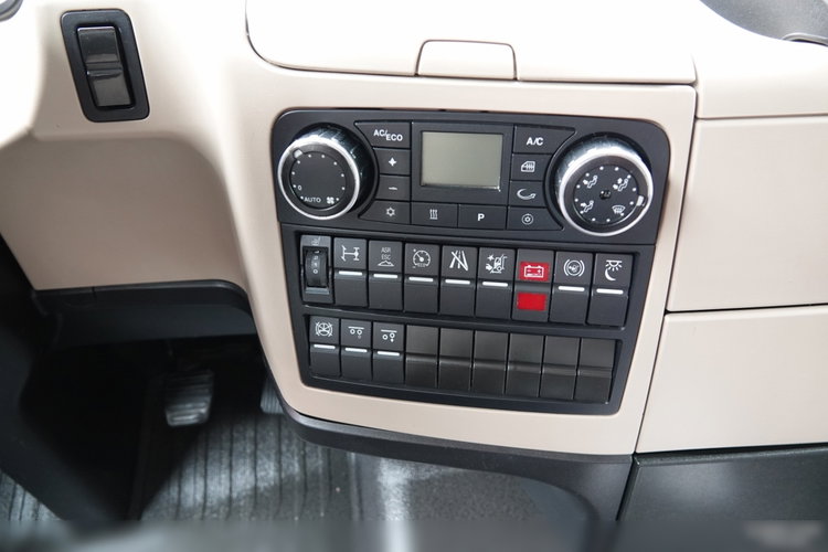 MAN TGX 26.460 / ZESTAW TANDEM PRZEJAZDOWY / 120 M3 / 2018 / EURO 6 zdjęcie 43