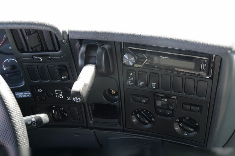 Scania P 360 / 6X4 / SKRZYNIOWY 6.20 + HDS HIAB 211 E-6 HIDUO / UDŹWIG 7100KG / MAX WYSÓW 16.5 M / STEROWANIE RADIOWE  zdjęcie 43