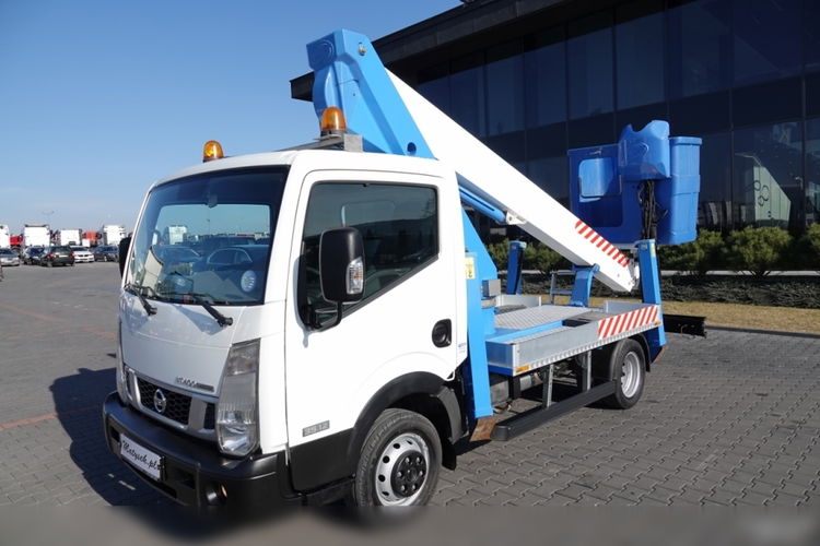 Nissan CABSTAR NT 400 /  WZWYŻKA 18 METRÓW / PODNOŚNIK KOSZOWY SOCAGE T318 / KOSZ 2 OSOBOWY - 225 kg / PO KONTRAKCIE SERWISOWYM  zdjęcie 21