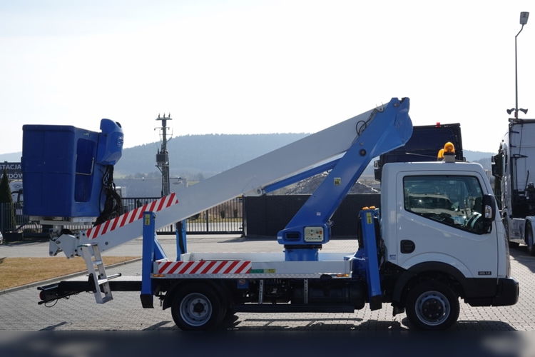 Nissan CABSTAR NT 400 /  WZWYŻKA 18 METRÓW / PODNOŚNIK KOSZOWY SOCAGE T318 / KOSZ 2 OSOBOWY - 225 kg / PO KONTRAKCIE SERWISOWYM  zdjęcie 25