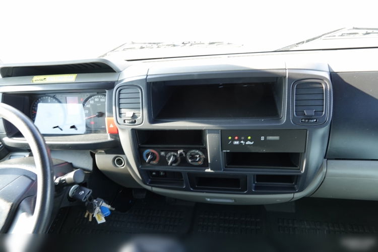Nissan CABSTAR NT 400 /  WZWYŻKA 18 METRÓW / PODNOŚNIK KOSZOWY SOCAGE T318 / KOSZ 2 OSOBOWY - 225 kg / PO KONTRAKCIE SERWISOWYM  zdjęcie 46