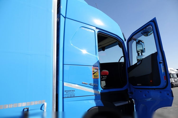Volvo FH 420 / 6X2 / SOLÓWKA / FIRANKA 9.3 M / KLIMA POSTOJOWA / ALUFELGI / TV / OŚ PODNOSZONA / PO KONTRAKCIE SERWISOWYM  zdjęcie 39
