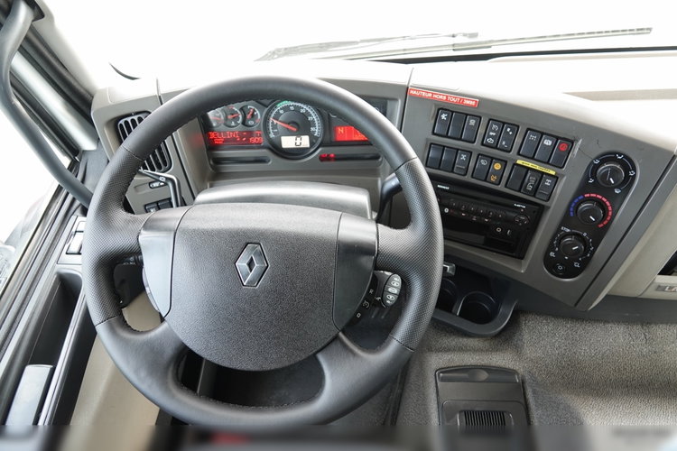 Renault LANDER 380 / 6X4 / SKRZYNIOWY 6.8 M + HDS HIAB 188 HIDUO / UDŹWIG 4900KG / STEROWANIE RADIOWE zdjęcie 34