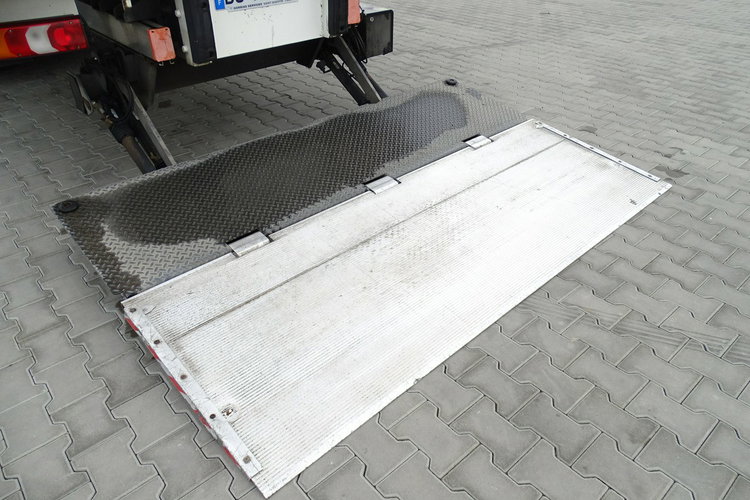 Mercedes ACTROS 1833 Burto Plandeka Zsuwany Dach Sprowadzony EURO 6 Książka Serwisowa , Kabina Stream Space zdjęcie 20