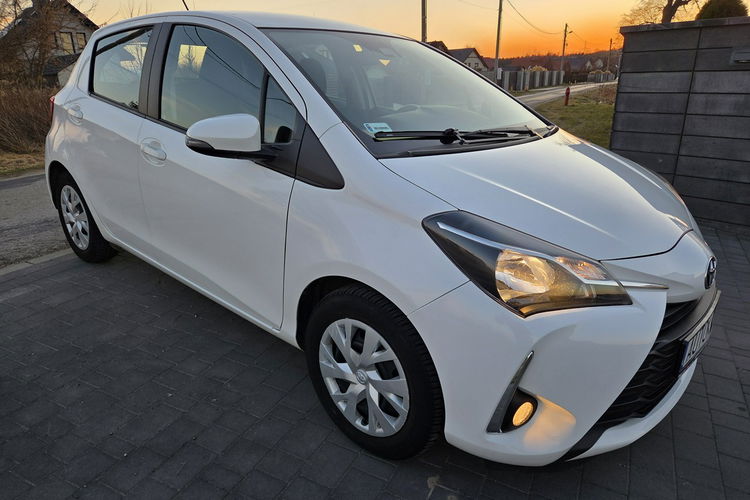 Toyota Yaris zdjęcie 3
