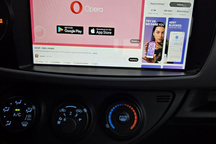 Toyota Yaris zdjęcie 9