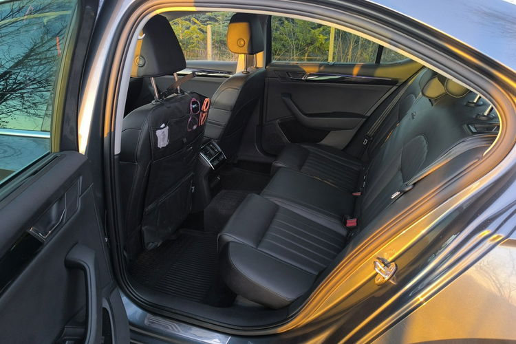 Skoda Superb 2.0 TDI 190KM L&K Laurin&Klement Virtual zdjęcie 24