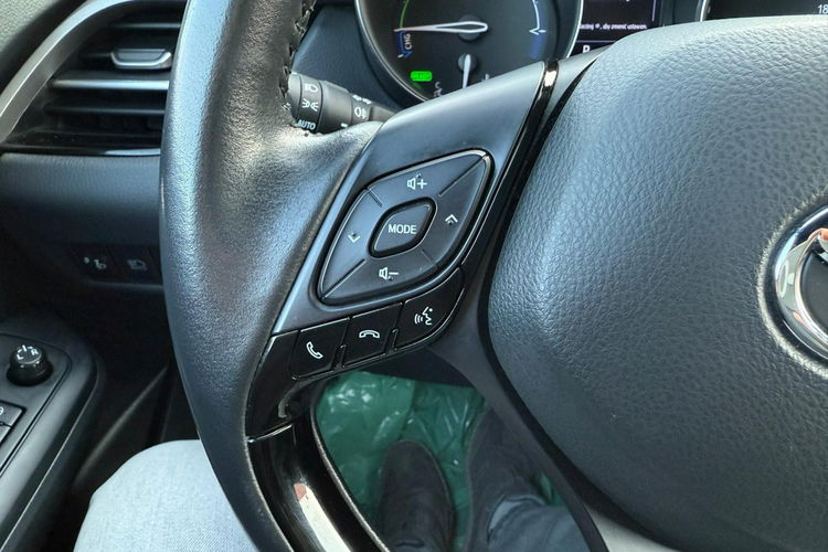Toyota C-HR navi, automat, hybryda, 70tys.km zdjęcie 16