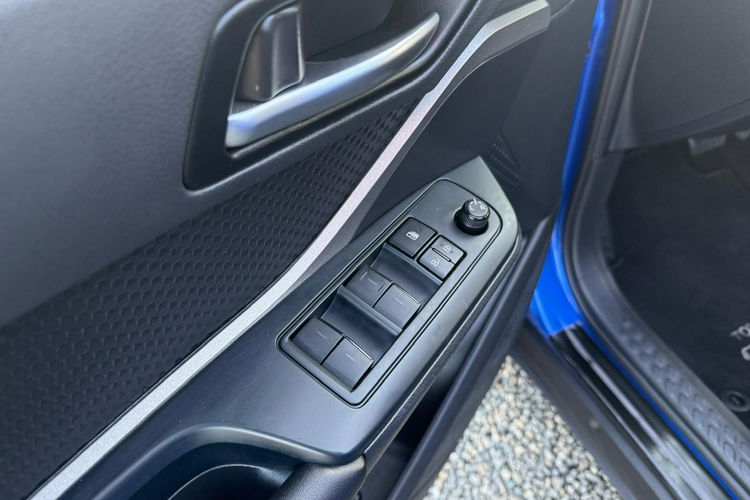 Toyota C-HR navi, automat, hybryda, 70tys.km zdjęcie 30