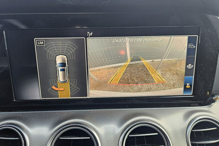 Mercedes E 220 220d 194KM 4 matic Kamery Skóra Avantgarde Zarejestrowany zdjęcie 16
