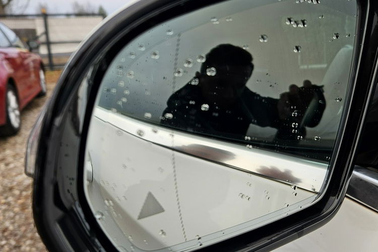 Mercedes E 220 220d 194KM 4 matic Kamery Skóra Avantgarde Zarejestrowany zdjęcie 9