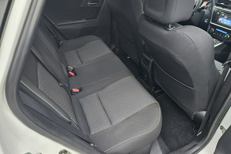 Toyota Auris 1.8 HSD 136KM Kamera Bardzo ładny zdjęcie 12